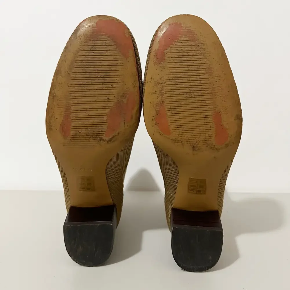 Everlane glove boot